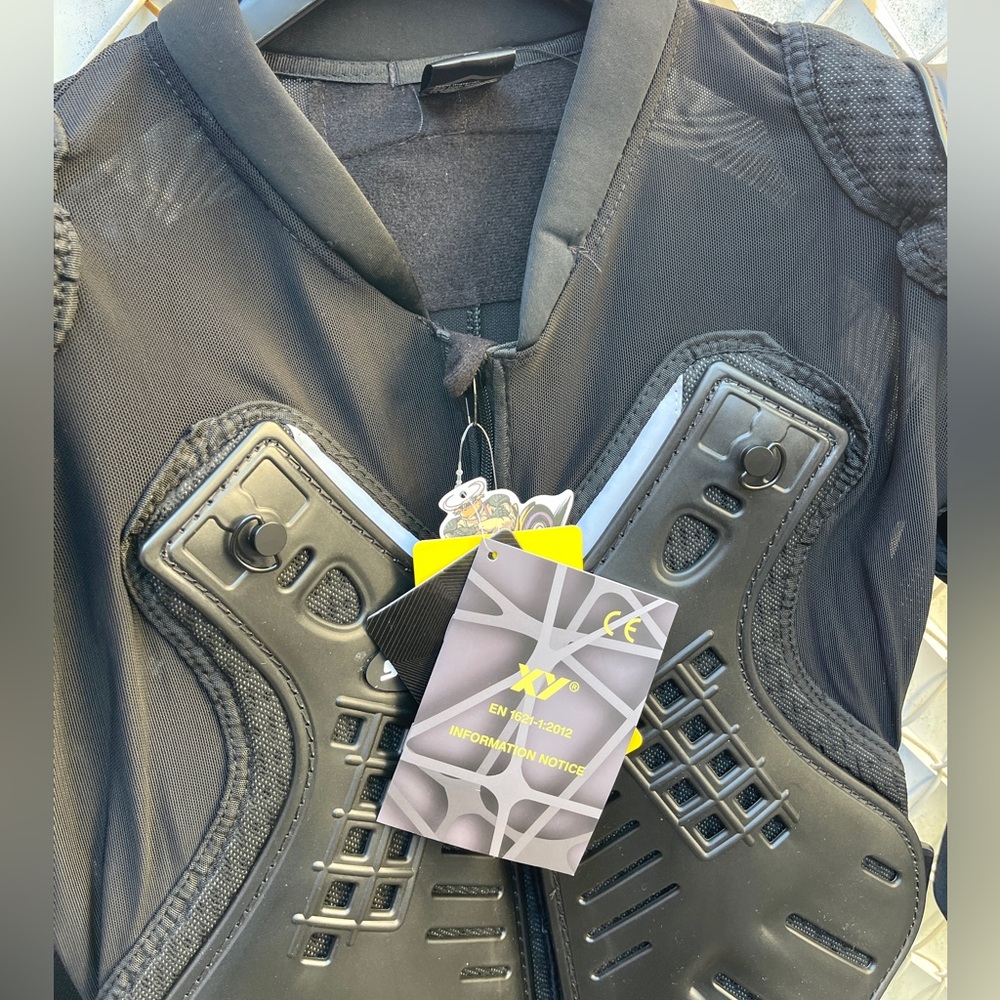 Motorcycle Armor Jacket - Picture 2 of 16